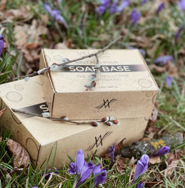 Міф: мильна основа шкодить шкірі ❌А тепер правда👇🏻
Якісна мильна основа — абсолютно безпечна для використання ✔️
Вона проходить перевірки якості
І підходить для щоденного доглядуПравильно підібраний склад не пересушує шкіру,
а навпаки — делікатно очищає і залишає відчуття комфорту .Тому не варто боятись — варто обирати якість - обирайте VELONA 🫧Щоб здійснити замовлення пишіть в direct або телефонуйте:
📞 + 380934089878#velona #velona_ua #velona_soap #soap #soap_ua